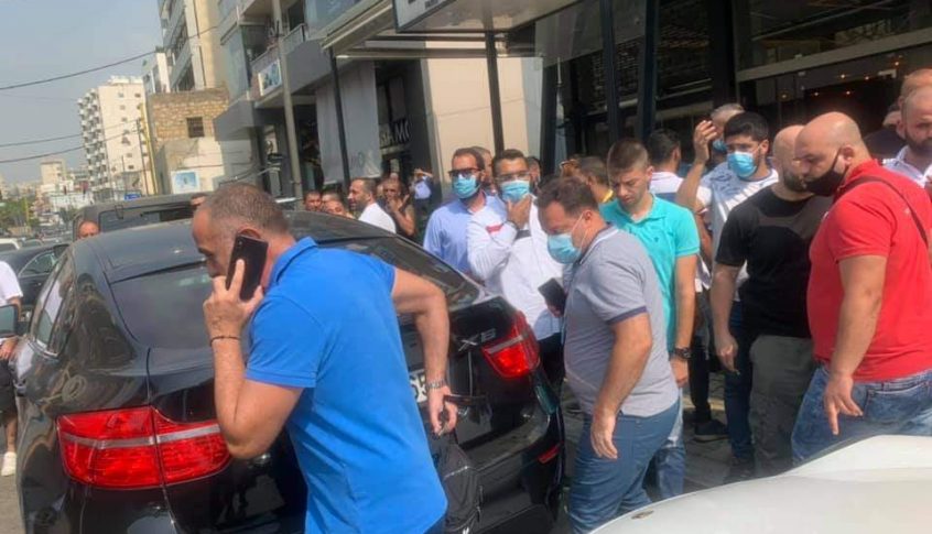 الاعتداء على منصور فاضل في جل الديب (فيديو)