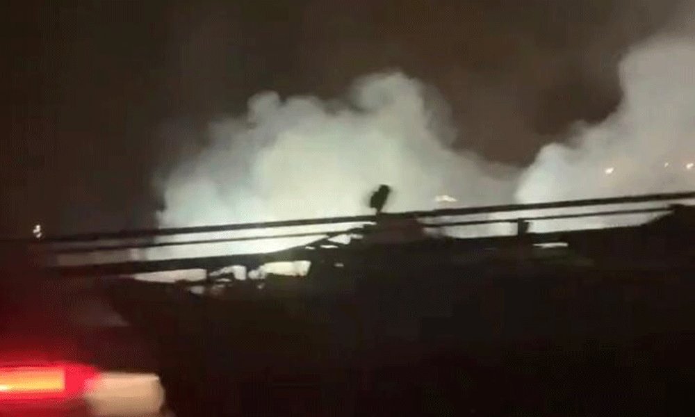 سحب دخانية في مرفأ بيروت.. هذا ما حصل!