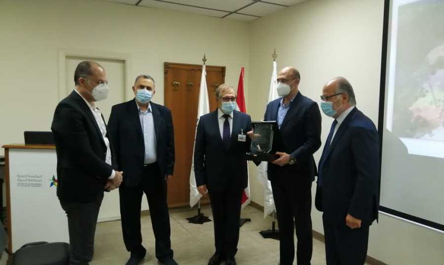 وزير الصحة نوه بجهود مستشفى عين وزين: للتكامل بين الخاص والعام لمواجهة التحدي