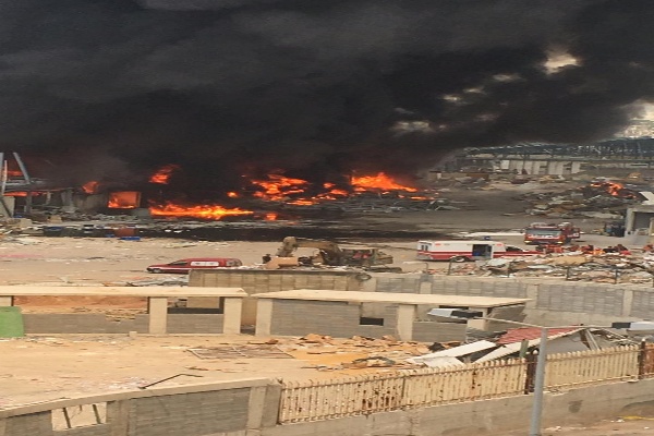 صاروخ سبّب حريق المرفأ؟!