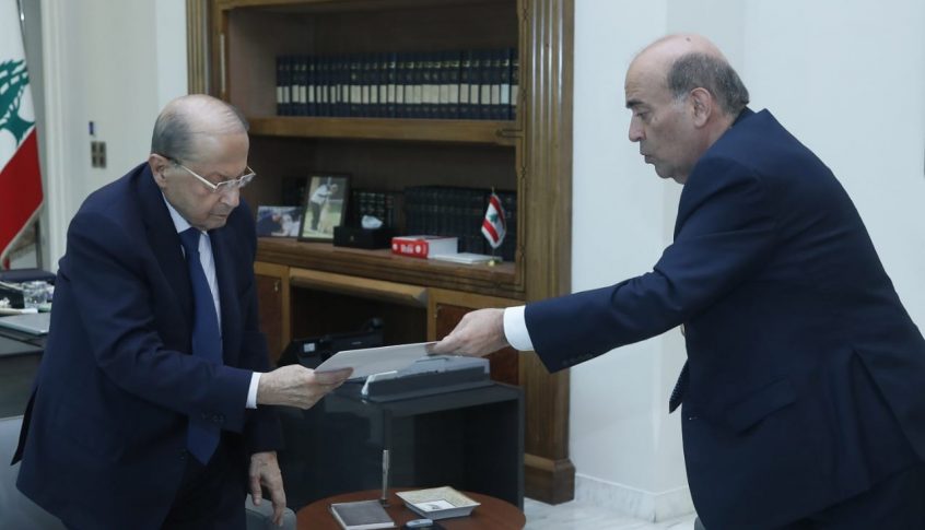 سكاكين لبنانية تطعن الكرامة لاسترضاء السعودية