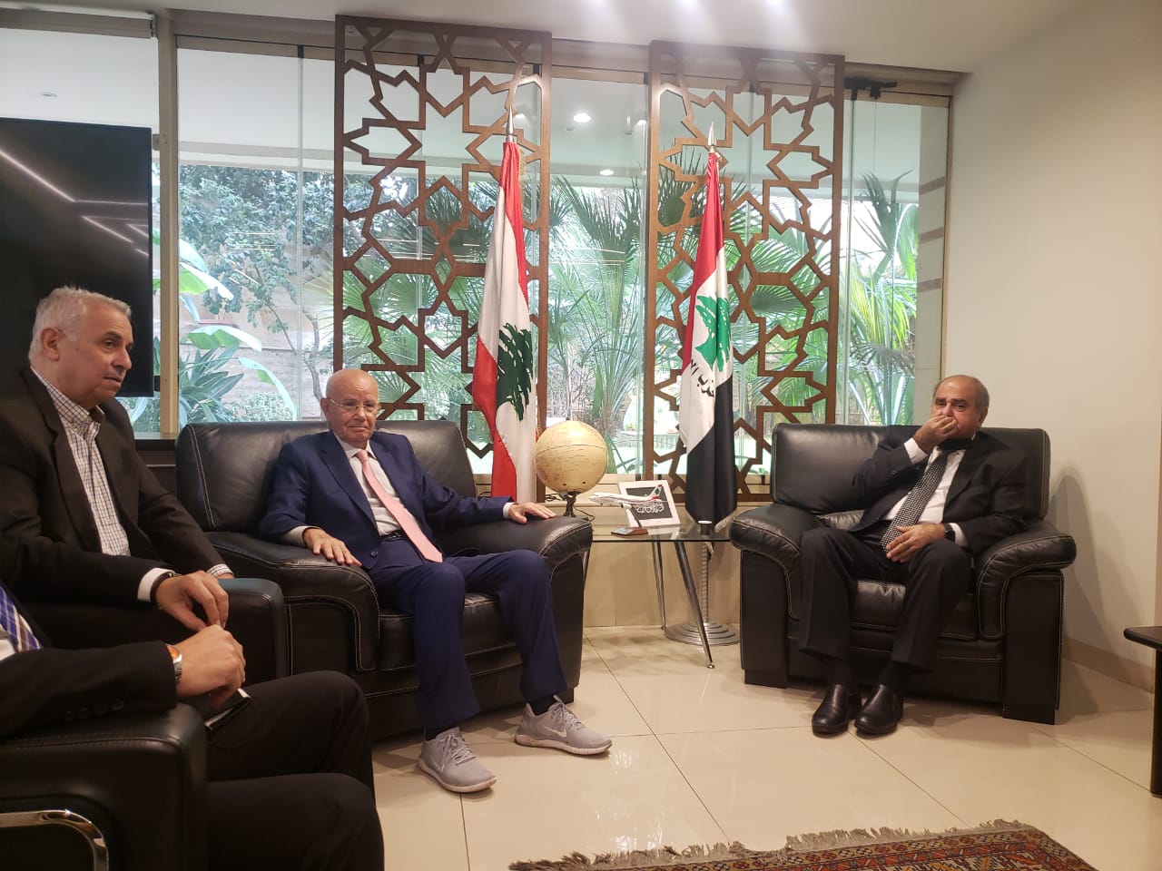  الخطيب التقى مراد وسفيري روسيا ومصر واكد حرص الوطني الحر على العلاقات مع الأشقاء